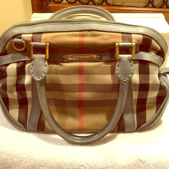 Burberry Handbags - Original Burberry in grey